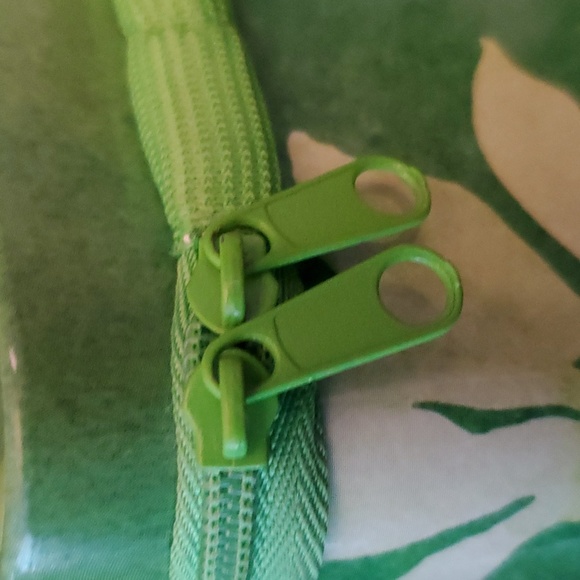 ๐ The Tin Company Original Disney Tinkerbell Tin Box Purse Handbag - Picture 15 of 15